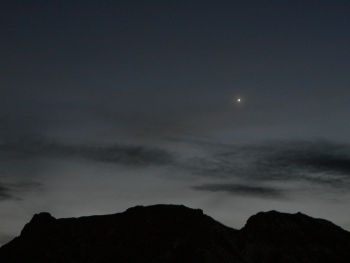 Venus setting over the Mummy